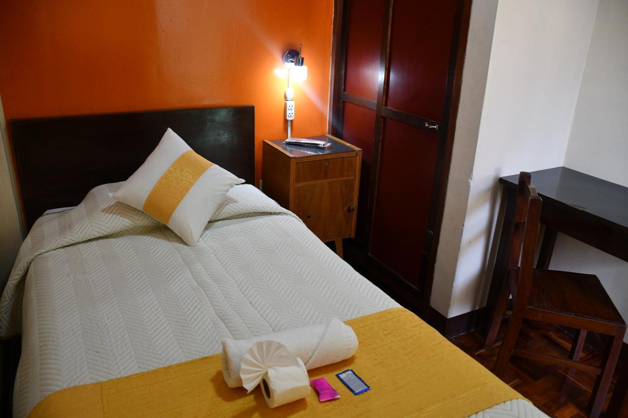Hotel Express La Paz Exterior photo
